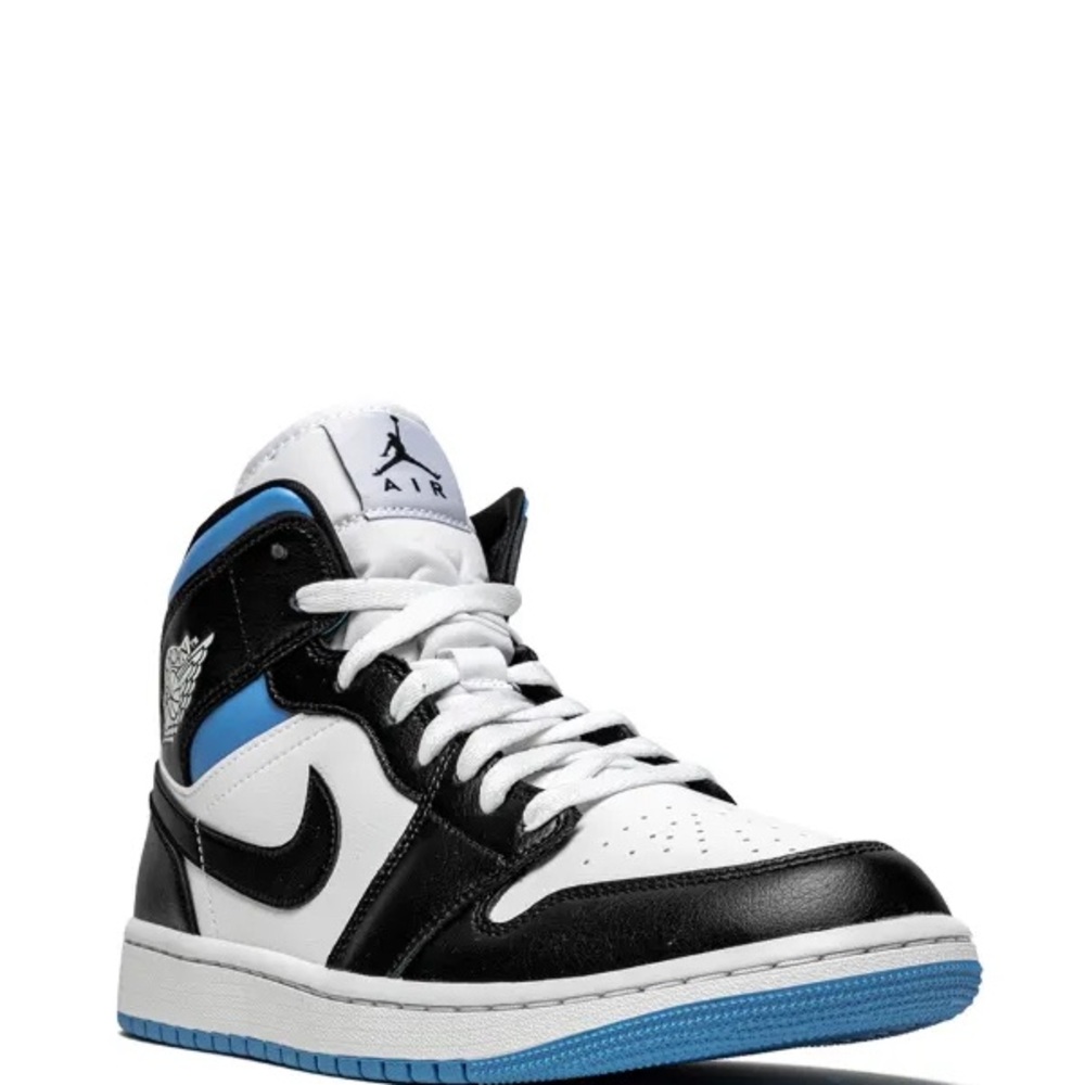Jordan
Air Jordan 1 Mid "Black/White/University Blue" sneakers - Size 8